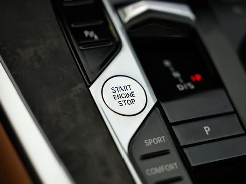 New 2026 BMW X7 xDrive40i w/ M Sport Package image 39