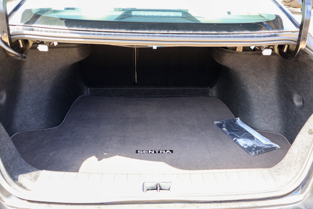 Certified 2026 Nissan Sentra SL w/ Floor Mat Package FWD image 26
