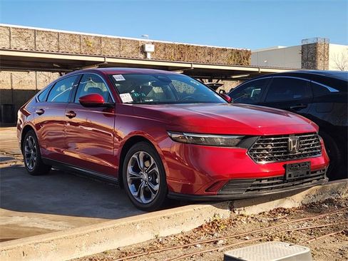 Used 2024 Honda Accord EX image 3