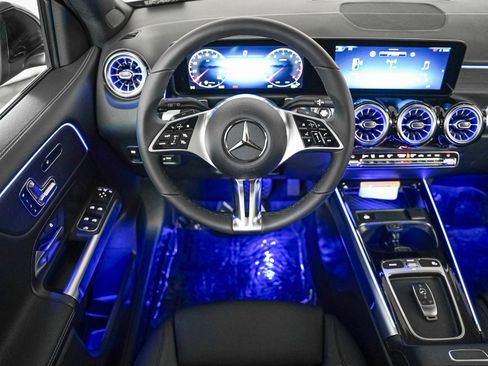 New 2026 Mercedes-Benz GLB 250 250 image 14