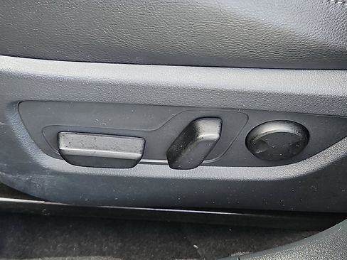 Used 2025 MAZDA CX-50 AWD 2.5 S w/ Weather Package image 26