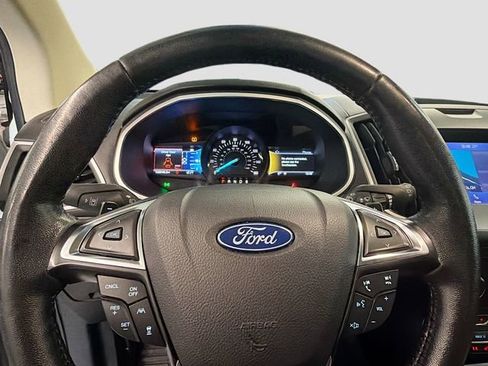 Used 2020 Ford Edge SEL w/ Convenience Package image 11