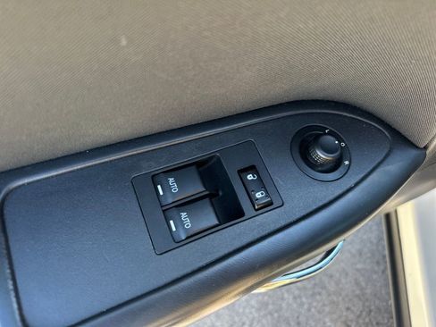 Used 2009 Dodge Challenger R/T RWD image 14