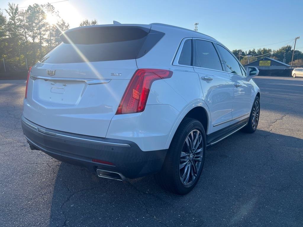 Used 2018 Cadillac XT5 Premium Luxury FWD image 4
