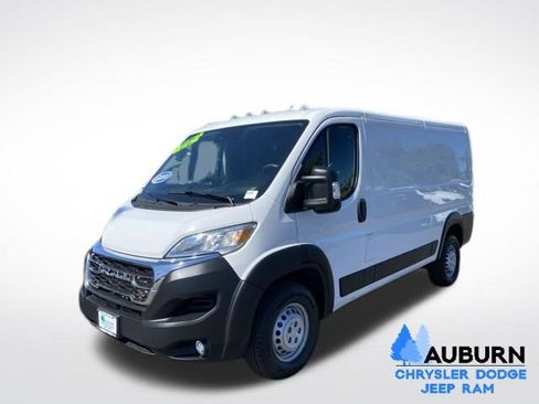 Used 2025 RAM ProMaster 2500 w/ U-Haul Equipment Group FWD image 3