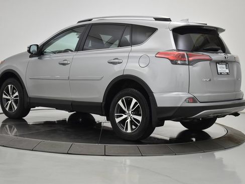 Used 2017 Toyota RAV4 XLE w/ Plus Extra Value Package FWD image 18