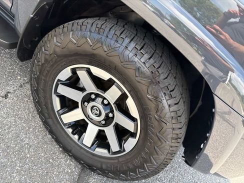 Used 2024 Toyota 4Runner TRD Off-Road Premium w/ Off Road Premium Plus Package AWD/4WD image 3