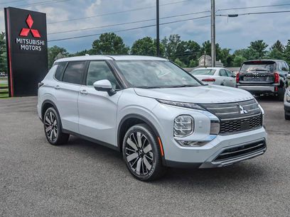 New 2025 Mitsubishi Outlander AWD