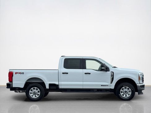 Used 2024 Ford F250 XLT w/ FX4 Off-Road Package image 9