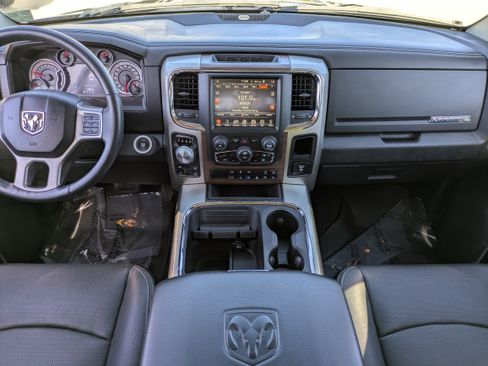 Used 2017 RAM 1500 Laramie w/ Convenience Group image 16