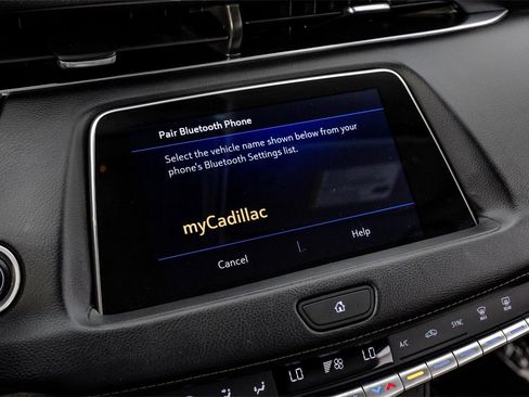 Used 2023 Cadillac XT4 Luxury image 29