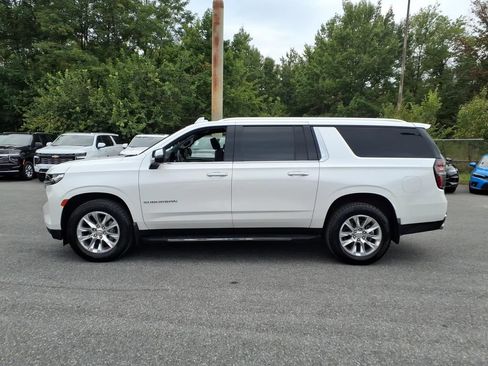 Used 2023 Chevrolet Suburban Premier AWD/4WD image 6
