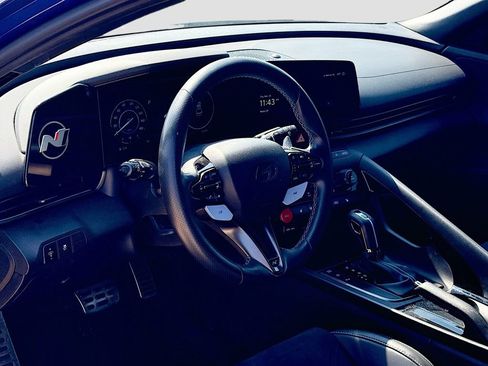 Used 2024 Hyundai Elantra N image 10