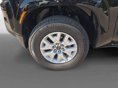 Certified 2023 Nissan Frontier SV AWD/4WD image 10