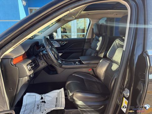 Used 2022 Lincoln Aviator Reserve w/ Equipment Group 201A image 19
