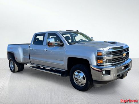 Used 2017 Chevrolet Silverado 3500 LTZ w/ Duramax Plus Package AWD/4WD image 7