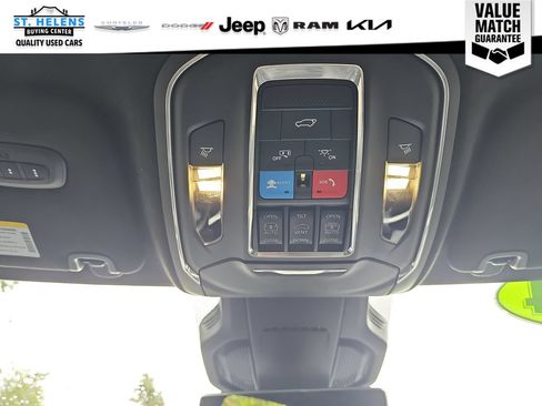 Used 2024 Jeep Wagoneer Launch Edition AWD/4WD image 25