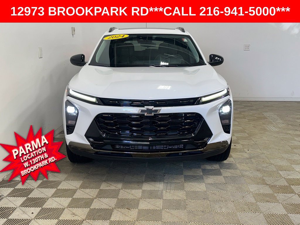 Certified 2024 Chevrolet Trax ACTIV w/ Sunroof Package FWD image 2