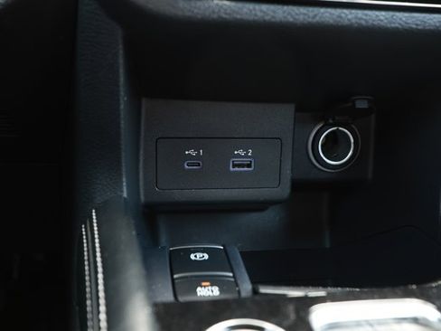 Used 2024 Nissan Kicks SR FWD image 18