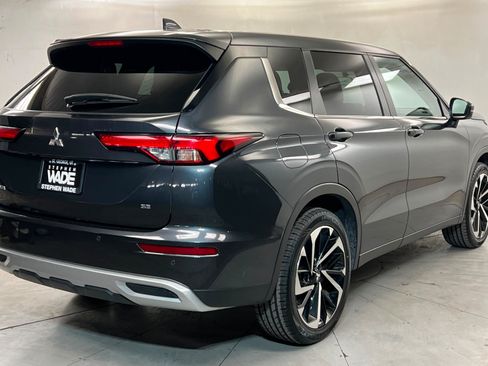 Used 2024 Mitsubishi Outlander FWD image 5