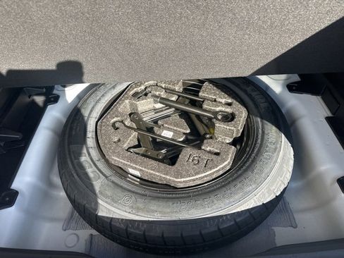 Used 2024 Hyundai Kona SEL image 48