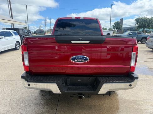 Used 2018 Ford F250 Lariat w/ Lariat Value Package AWD/4WD image 6