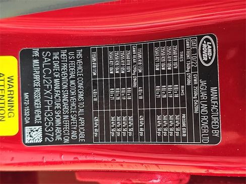 Used 2023 Land Rover Discovery Sport S image 39