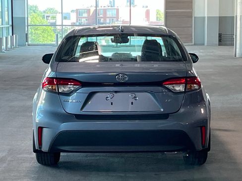 Used 2023 Toyota Corolla LE w/ Carpet Mat Package (TMS) FWD image 9