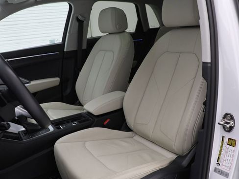 Used 2022 Audi Q3 2.0T Premium Plus image 16