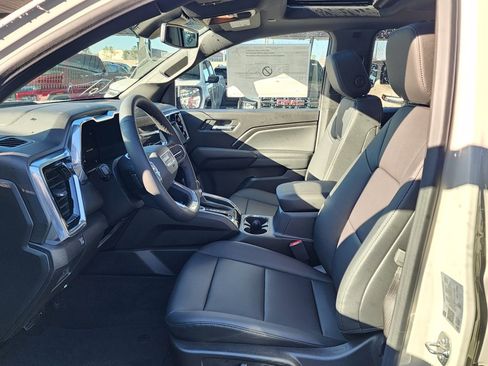 New 2026 GMC Canyon Elevation w/ Convenience Package image 15