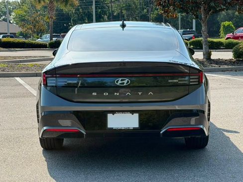 Used 2024 Hyundai Sonata SEL w/ Convenience Package FWD image 4