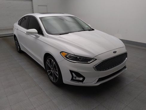 Used 2019 Ford Fusion Titanium AWD/4WD image 13