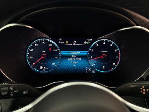 Used 2022 Mercedes-Benz GLC 300 image 18