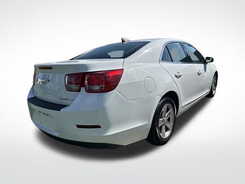 Used 2015 Chevrolet Malibu LS FWD image 3