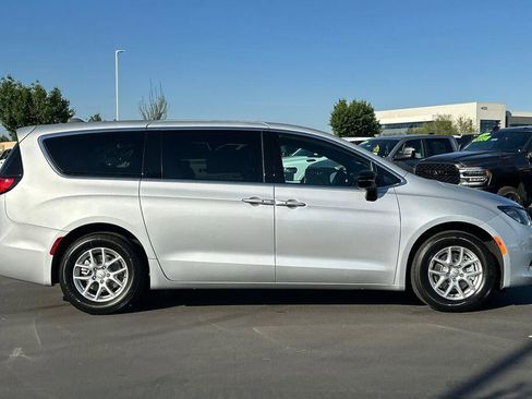 New 2026 Chrysler Voyager LX image 3
