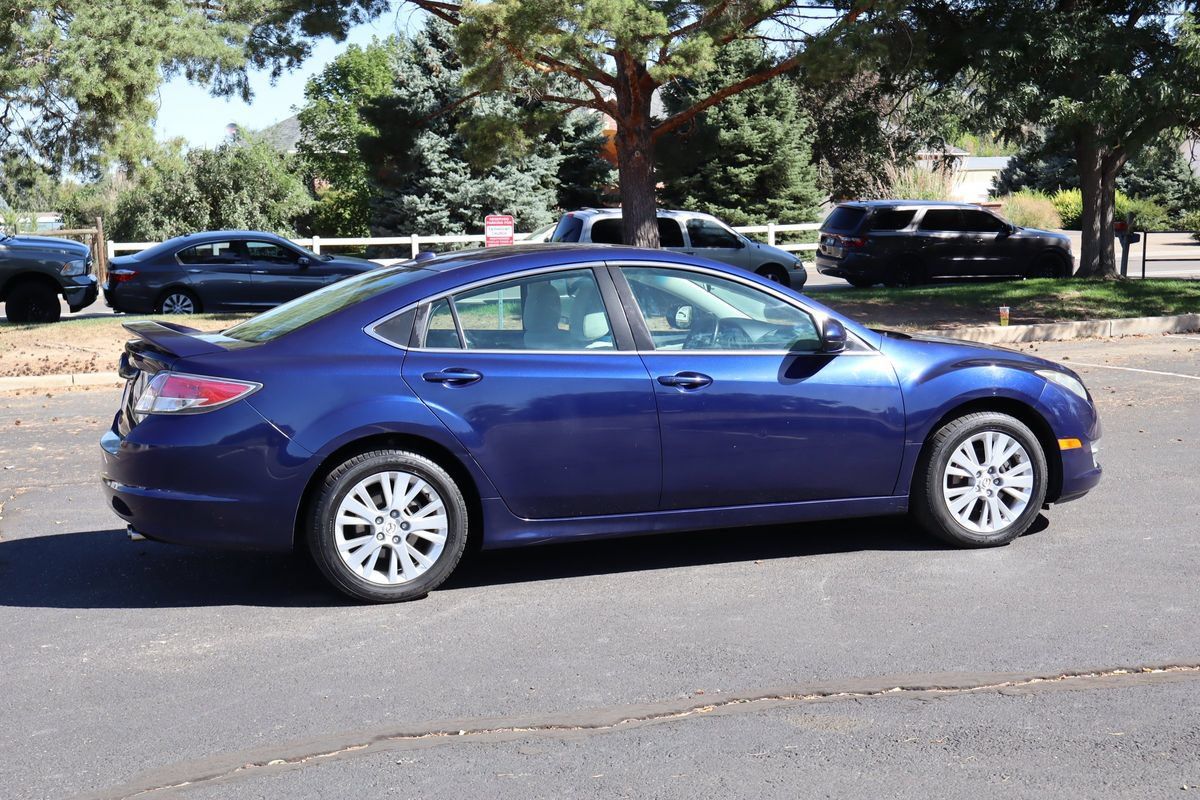 Used 2009 MAZDA MAZDA6 i Touring w/ Moonroof & Bose Pkg FWD image 4