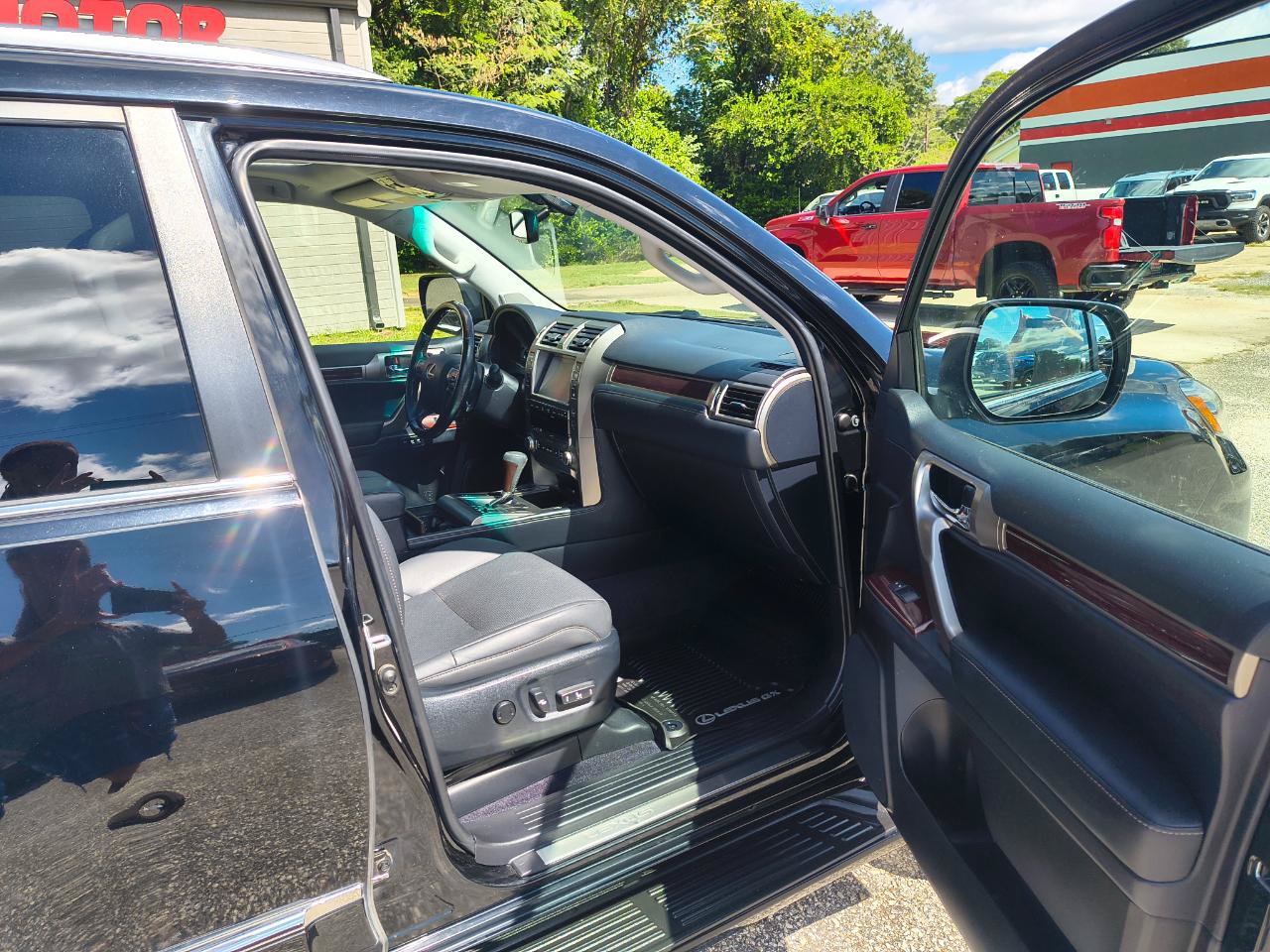 Used 2019 Lexus GX 460 Premium AWD/4WD image 9