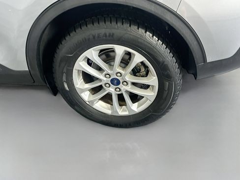Used 2022 Ford Escape SE FWD image 29