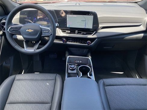 New 2026 Chevrolet Equinox LT w/ Convenience Package II image 14