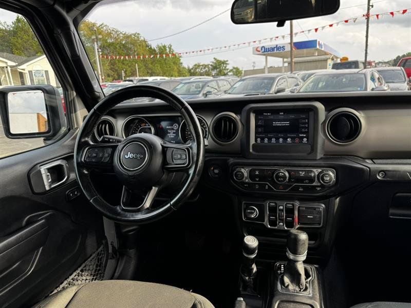 Used 2021 Jeep Wrangler Unlimited Sport AWD/4WD image 13