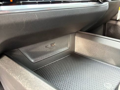 New 2026 Chevrolet Equinox RS w/ LPO, Floor Liner Package image 4