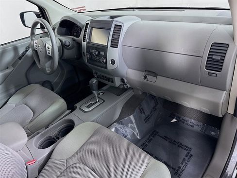 Certified 2020 Nissan Frontier SV w/ Midnight Edition Floor Mats image 32