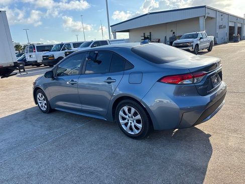 Used 2020 Toyota Corolla LE FWD image 8