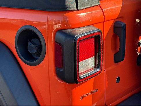 Used 2018 Jeep Wrangler Unlimited Sport S image 6