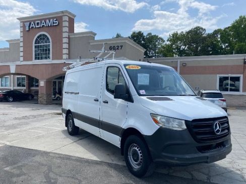 Used 2019 Mercedes-Benz Sprinter 2500 image 9
