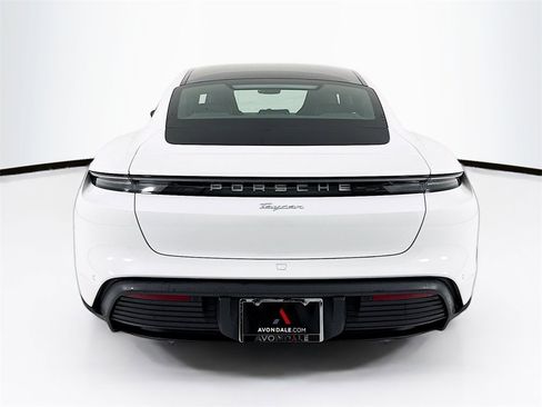 Used 2024 Porsche Taycan image 10