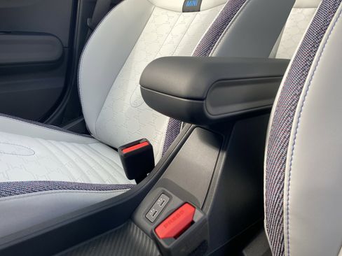 New 2026 MINI Cooper S image 40