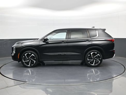 Used 2022 Mitsubishi Outlander SE AWD/4WD image 9