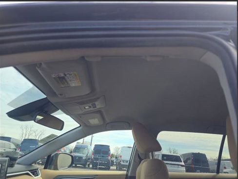 Used 2022 Toyota RAV4 LE image 14