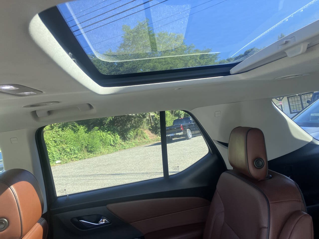 Used 2018 Chevrolet Traverse High Country AWD/4WD image 9